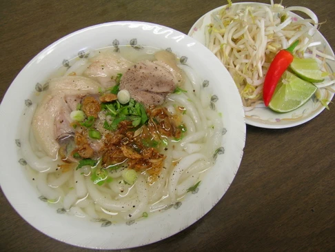 Bánh canh Trảng Bàng - BOOKING TOUR