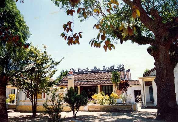 Chùa Chúc Thánh - BOOKING TOUR